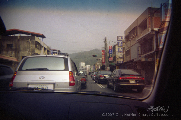 On the way to somewhere(Toy Camera View 18)